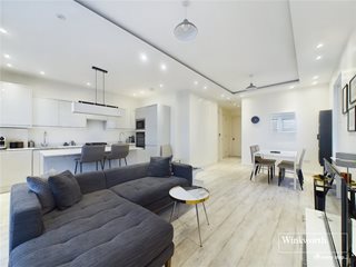 Finchley Lane, Hendon, London, NW4