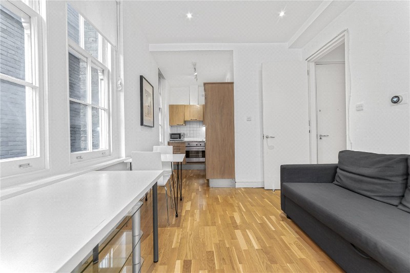 Carter Lane, London, EC4V