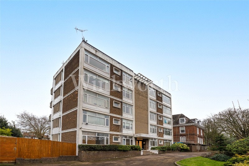 West Heath Avenue, London, NW11