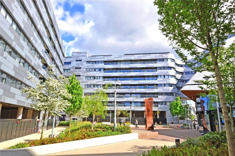 Lambarde Square, Greenwich, London, SE10