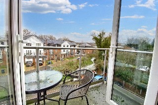 Bassetsbury Lane, High Wycombe, HP11