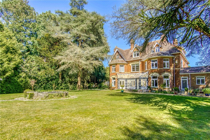 Dover Close, Branksome Park, Poole, BH13