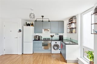 Seven Sisters Road, London, N4