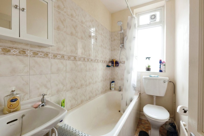 Old Bath Road, Cheltenham, Gloucestershire, GL53