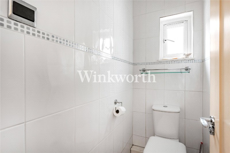 Devonshire Road, Palmers Green, London, N13
