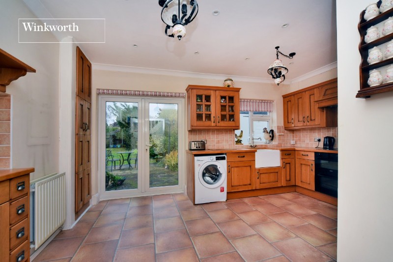 Sandy Lane, Cheam, Sutton, SM2