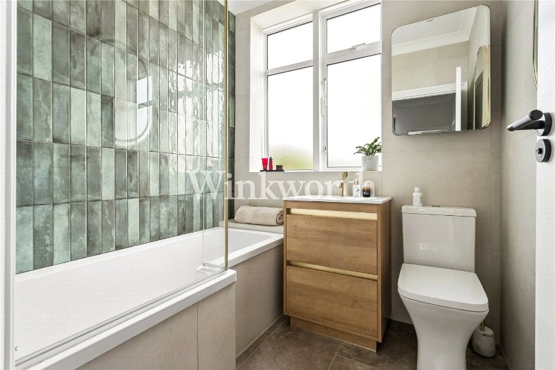 Hamilton Crescent, London, N13