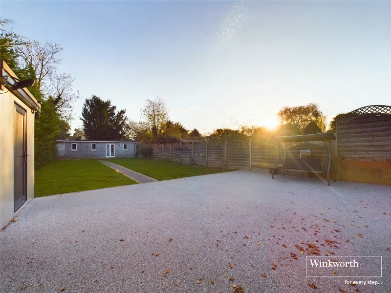Queens Walk, Kingsbury, London, NW9