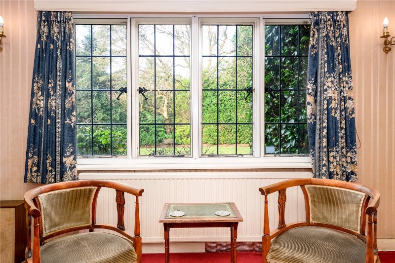 Byfleet Road, Cobham, Surrey, KT11