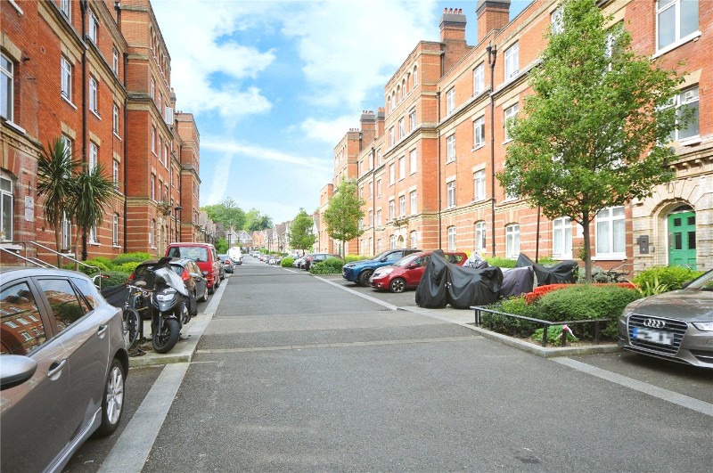 Peabody Estate, Rosendale Road, London, SE24