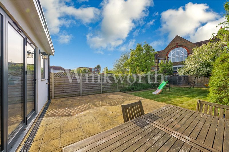Cricklewood Lane, London, NW2