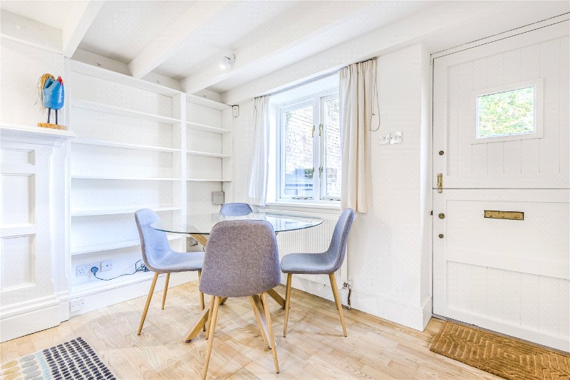 St. Thomas Street, Winchester, Hampshire, SO23