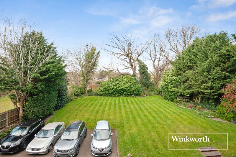 Blenheim Road, High Barnet, EN5