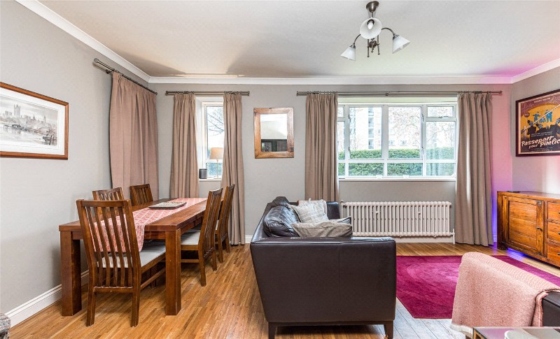 Churchill Gardens, London, SW1V