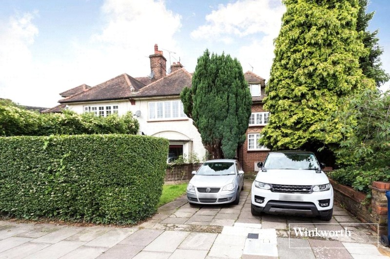 Woodstock Road, London, NW11