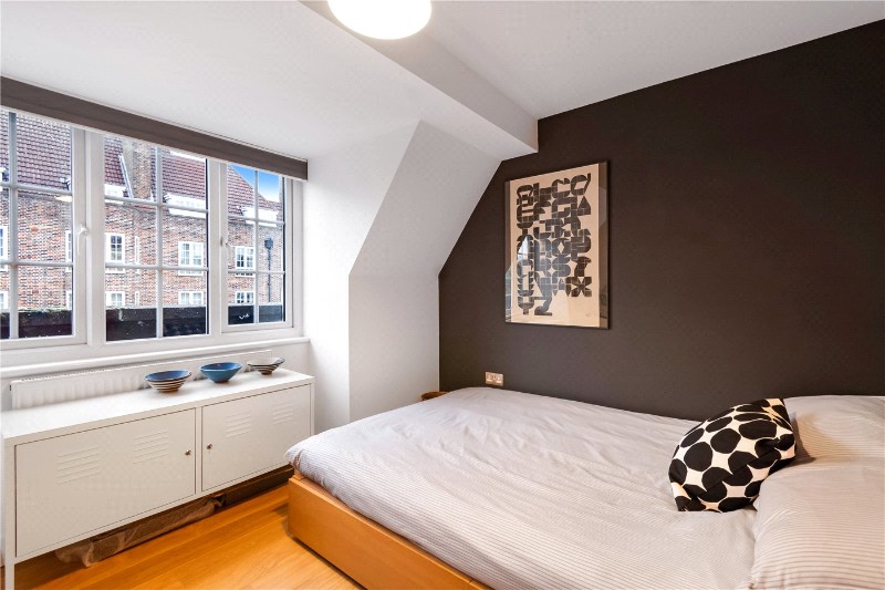 Petworth House, Dog Kennel Hill, East Dulwich, London, SE22