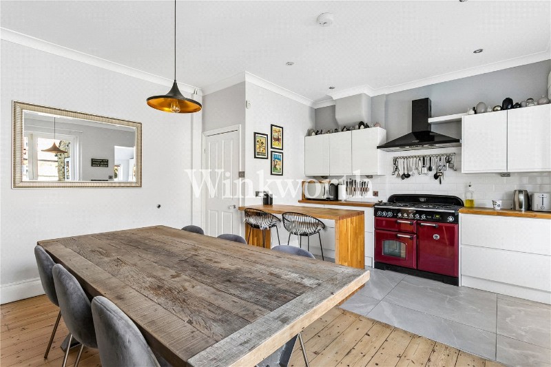 Russell Avenue, London, N22