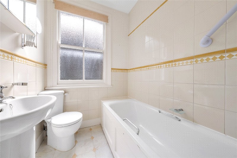 Woodwarde Road, East Dulwich, London, SE22