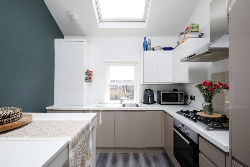 Mill Hill Road, London, W3