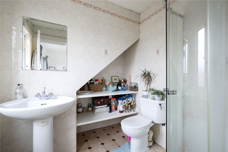 Princes Avenue, London, W3