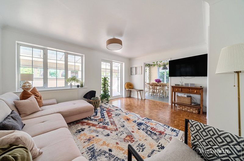 Elizabeth Avenue, Bagshot, Surrey, GU19