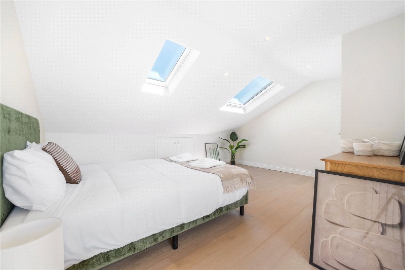 East Dulwich Grove, London, SE22