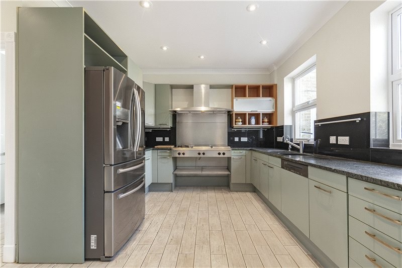 Devereux Lane, Barnes, London, SW13