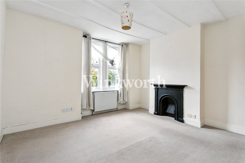 Eleanor Road, London, N11