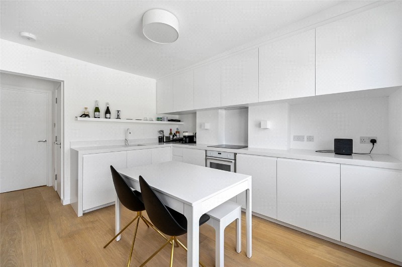 Davisville Road, Shepherds Bush, London, W12