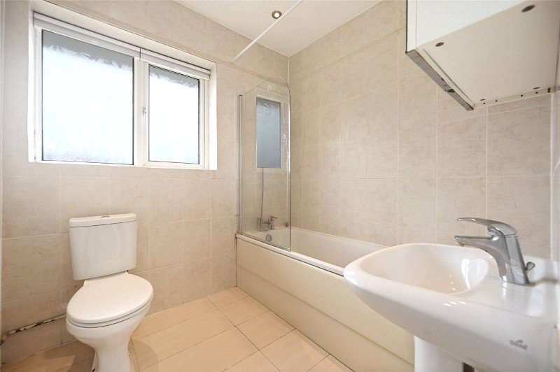 St. Dunstans Gardens, London, W3