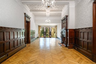 Cobbetts Hill, Weybridge, Surrey, KT13
