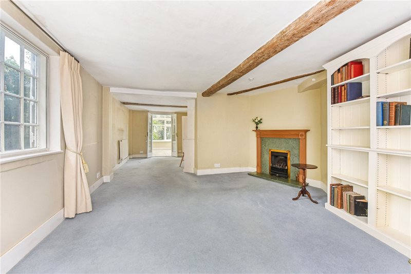 College Street, Petersfield, Hampshire, GU31