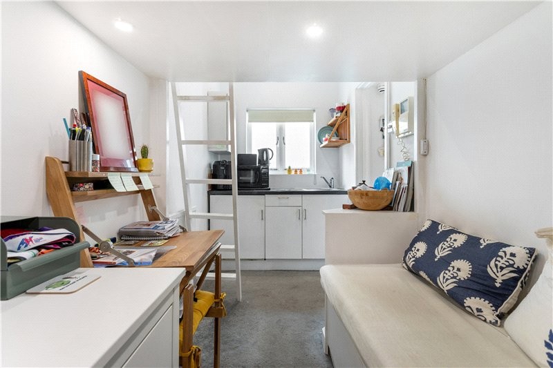 Queen's Gate, London, SW7