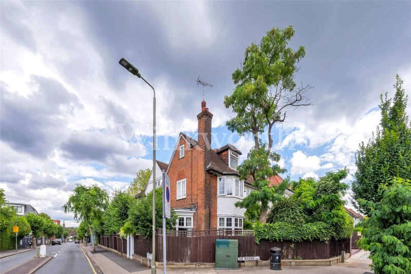 The Ridgeway, London, NW11