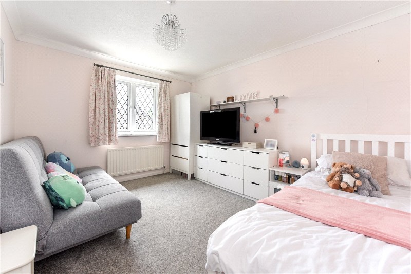 Long Barrow Close, South Wonston, Winchester, Hampshire, SO21