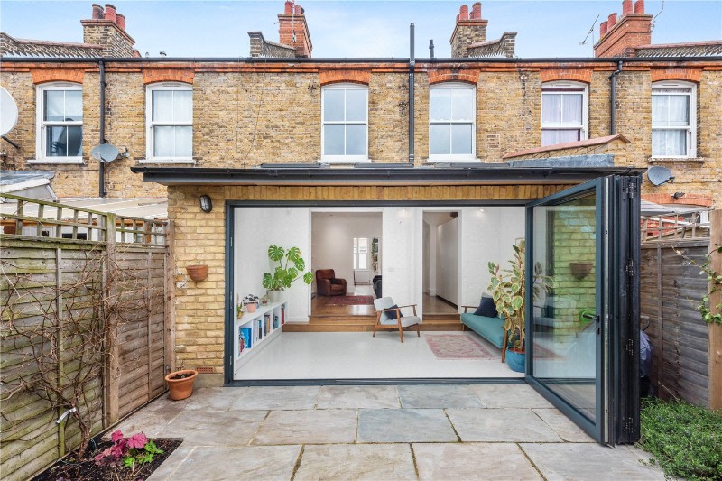 Hewitt Avenue, London, N22
