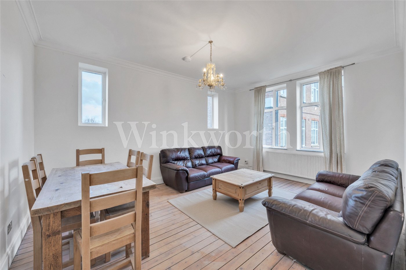 Golders Green Road, London, NW11