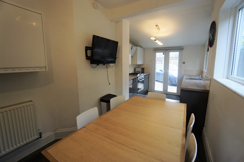 Cheltenham Road, Bristol, BS6