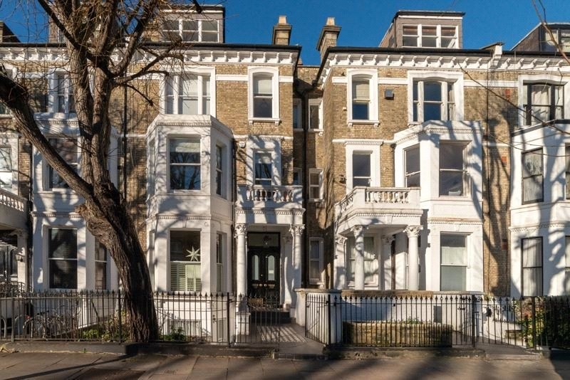 Sutherland Avenue, London, W9
