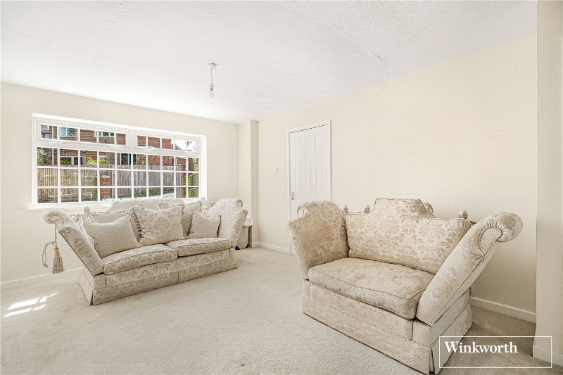 Cedar Close, Bagshot, Surrey, GU19