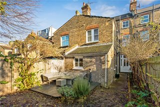 Salford Road, London, SW2