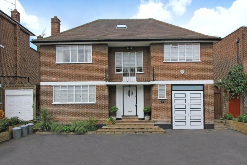 The Ridings, Ealing, London, UK, W5