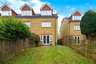 Fawcett Close, London, SW16