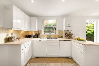 Broughton Road, London, SW6