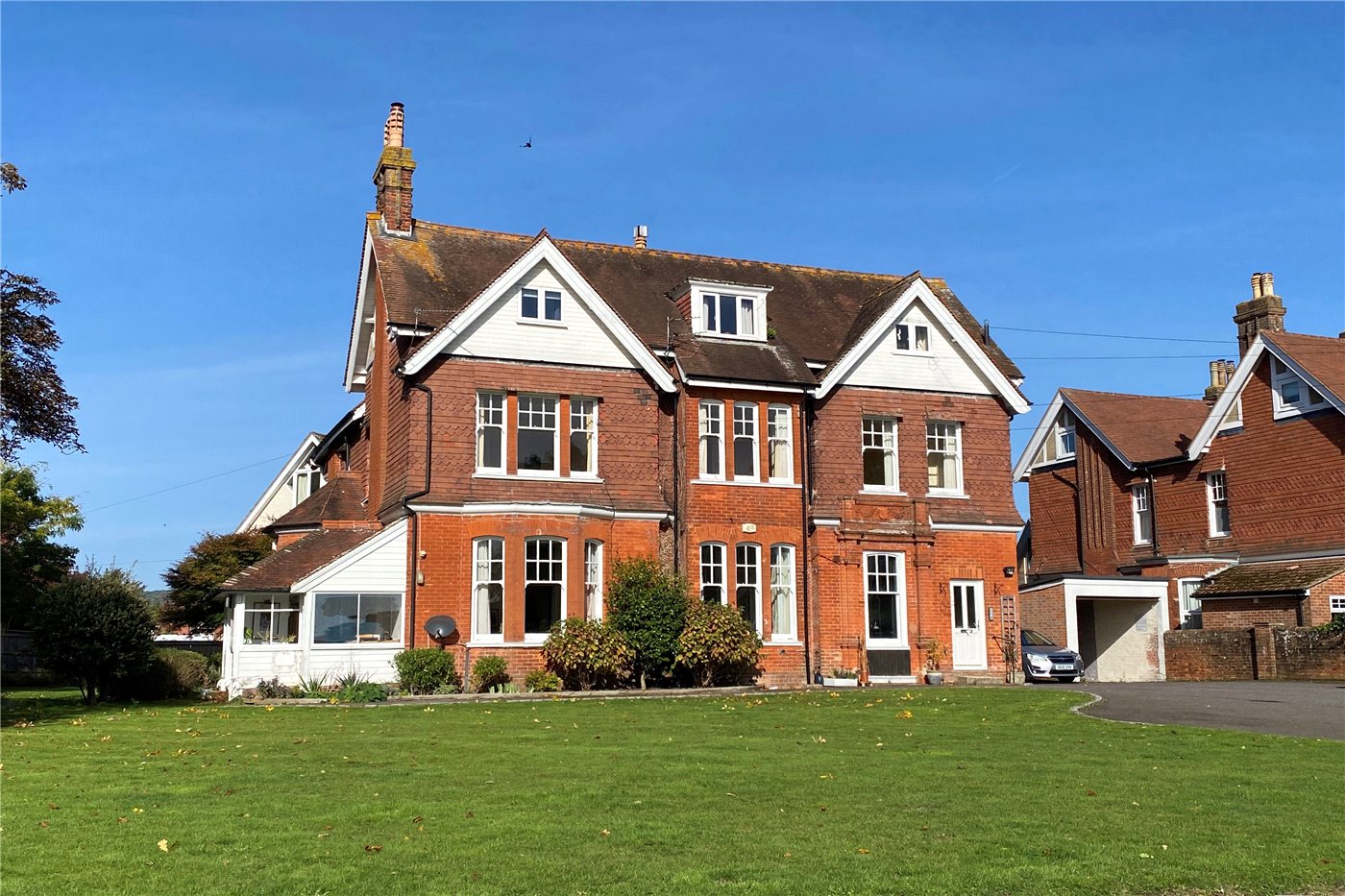 2 bedroom property for sale in The Avenue, Petersfield, Hampshire, GU31