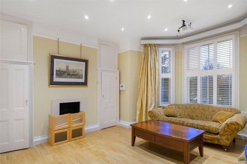 Dulwich Wood Avenue, London, SE19