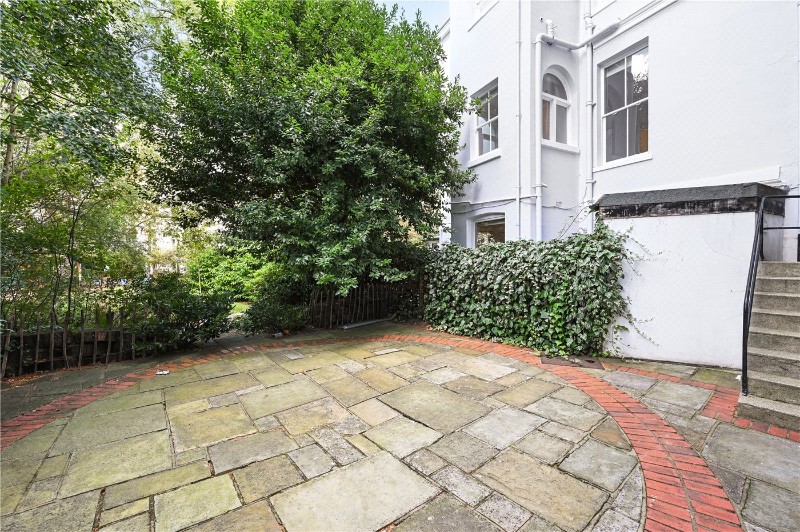 Lansdowne Road, London, W11