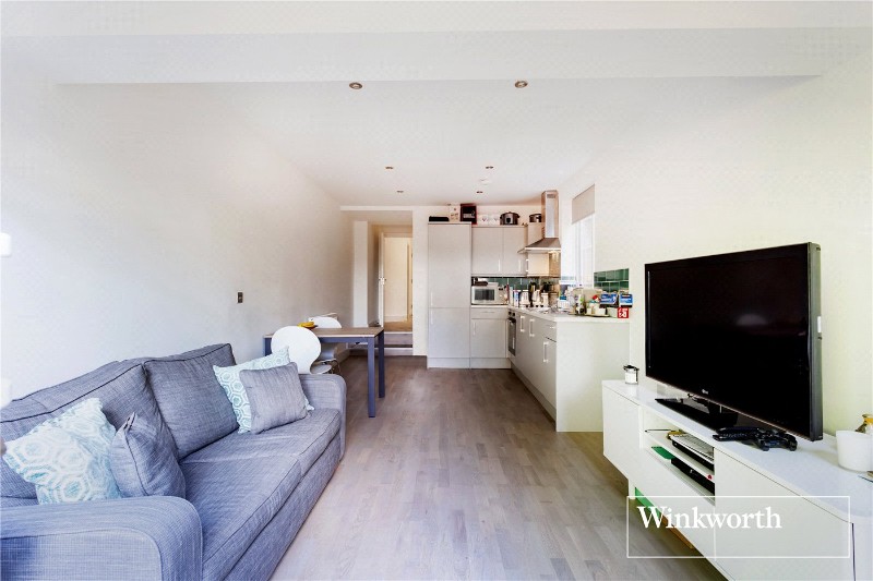 Station Road, Finchley, London, N3