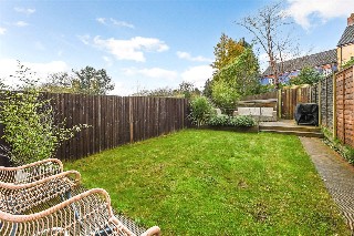 Barentin Way, Petersfield, Hampshire, GU31