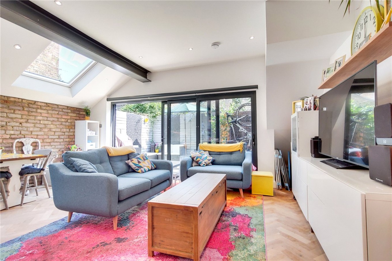 2 bedroom property for sale in Ormiston Grove, Shepherd's Bush, London